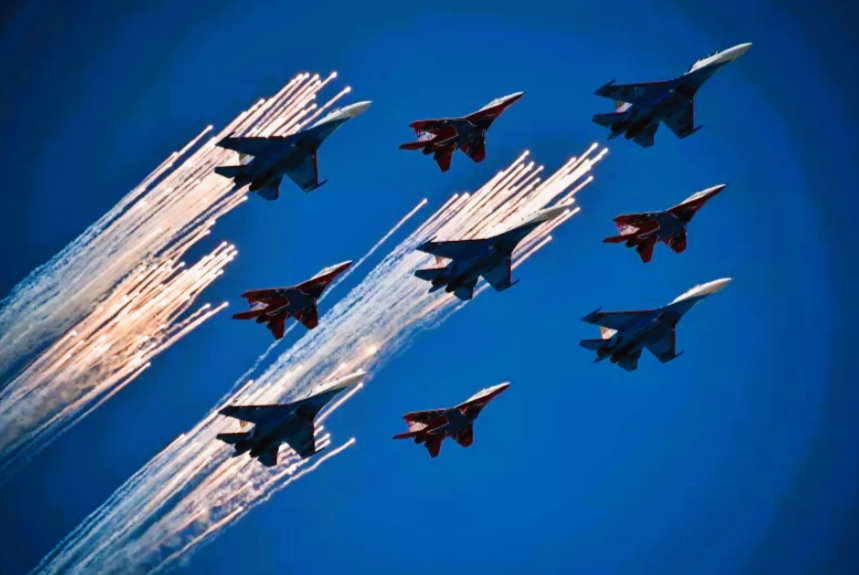 Russland schießt fünf eigene Kampfjets ab! Chaos an der Front immer schlimmer!