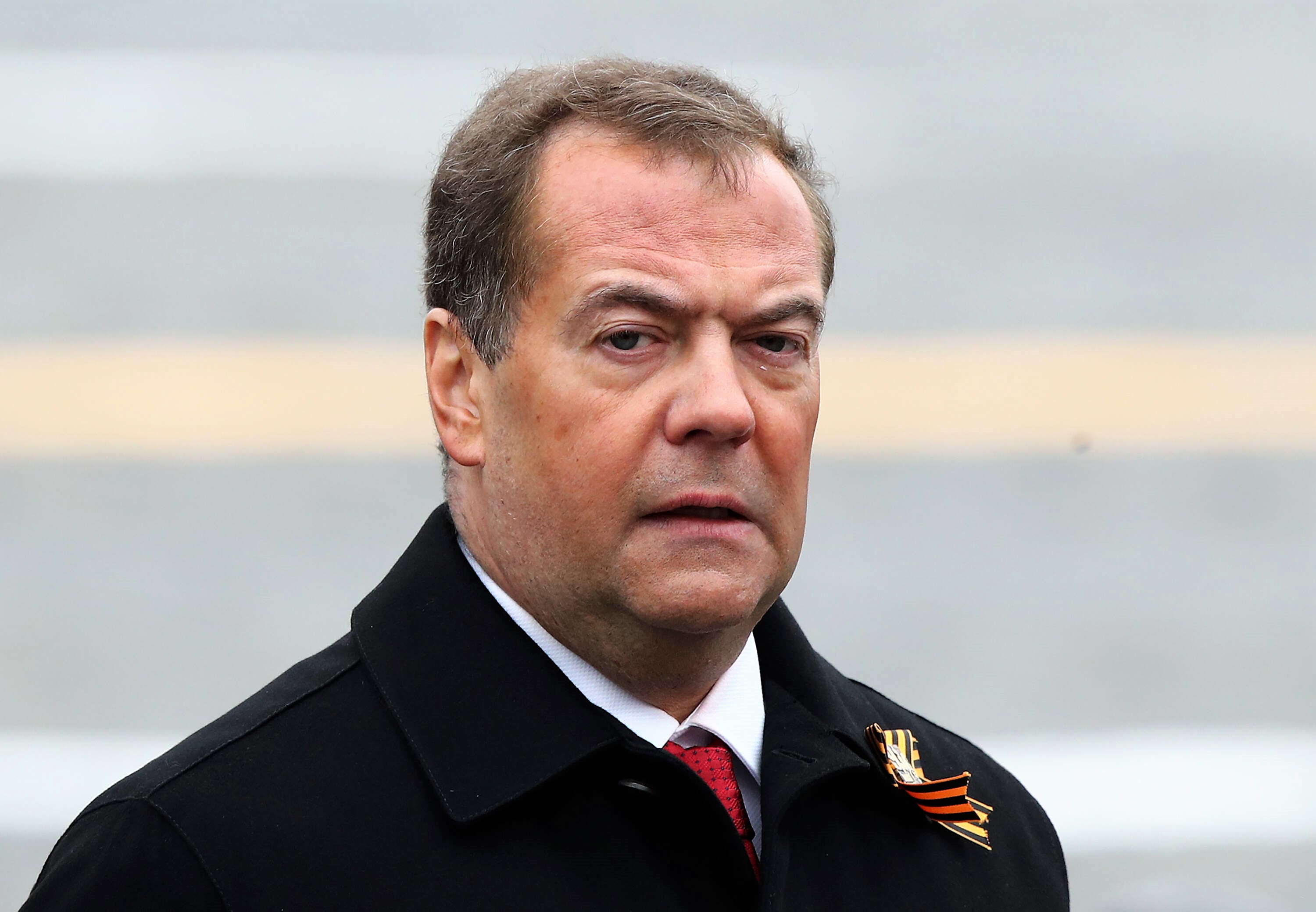 Endlich Frieden? Medwedew sicher: Krieg in der Ukraine endet mit Atomangriff oder Friedensvertrag!