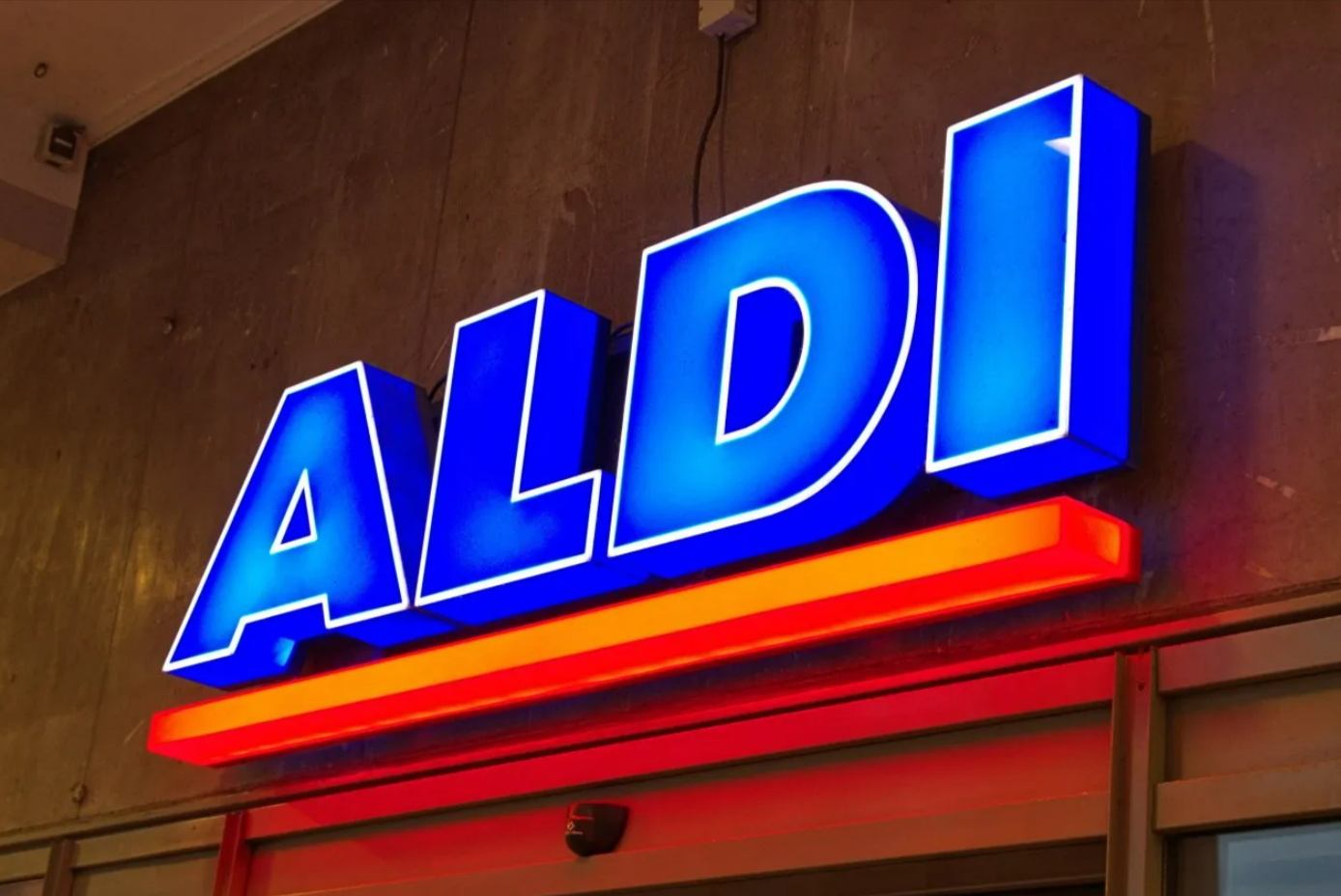 Aldi: "Menschenfleisch" in der Kühltruhe entdeckt! Kunden machen entsetzlichen Fund beim Discounter!