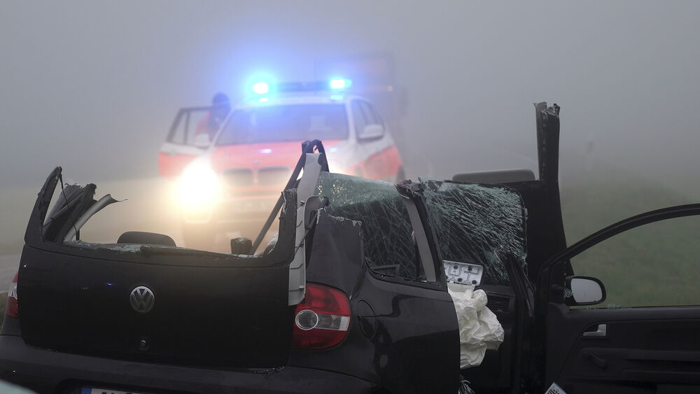 2 Tote! Schrecklicher Unfall! Frontalcrash bei Überholvorgang - 2 Menschen tödlich verletzt