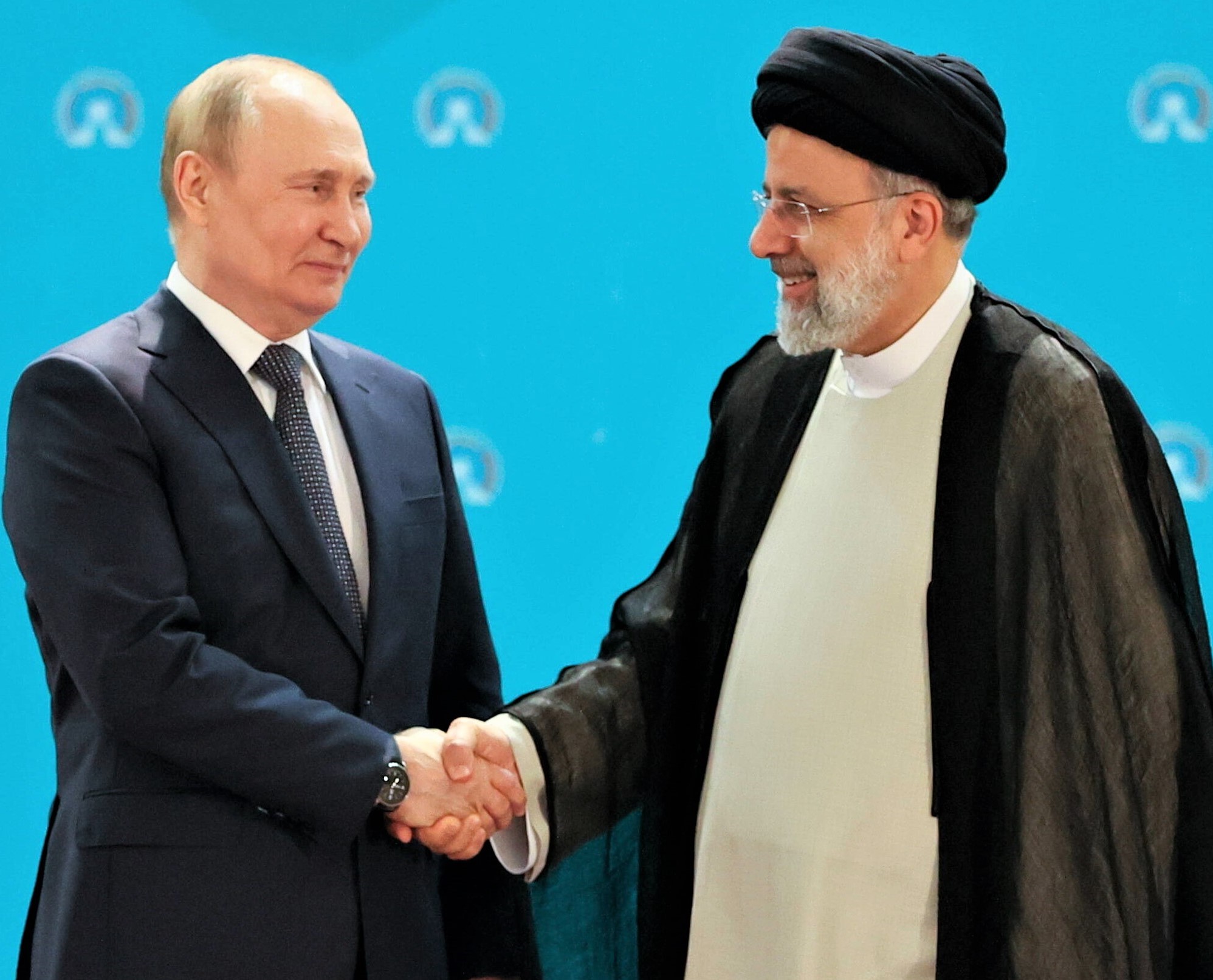 Iran droht mit Einsatz von "Waffe die noch niemals eingesetzt wurde! Haben die Mullahs die Bombe?