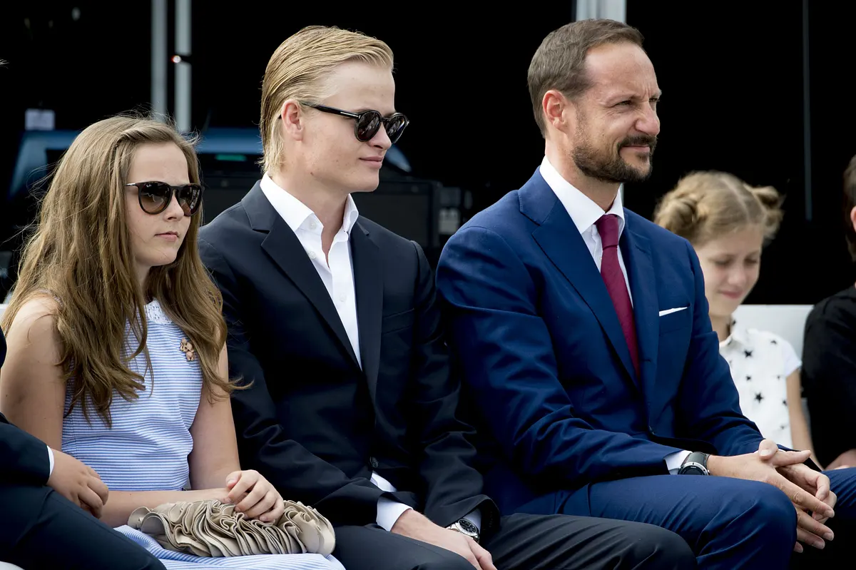 Marius Høiby: Jetzt bekommt er Unterstützung von seiner Oma!