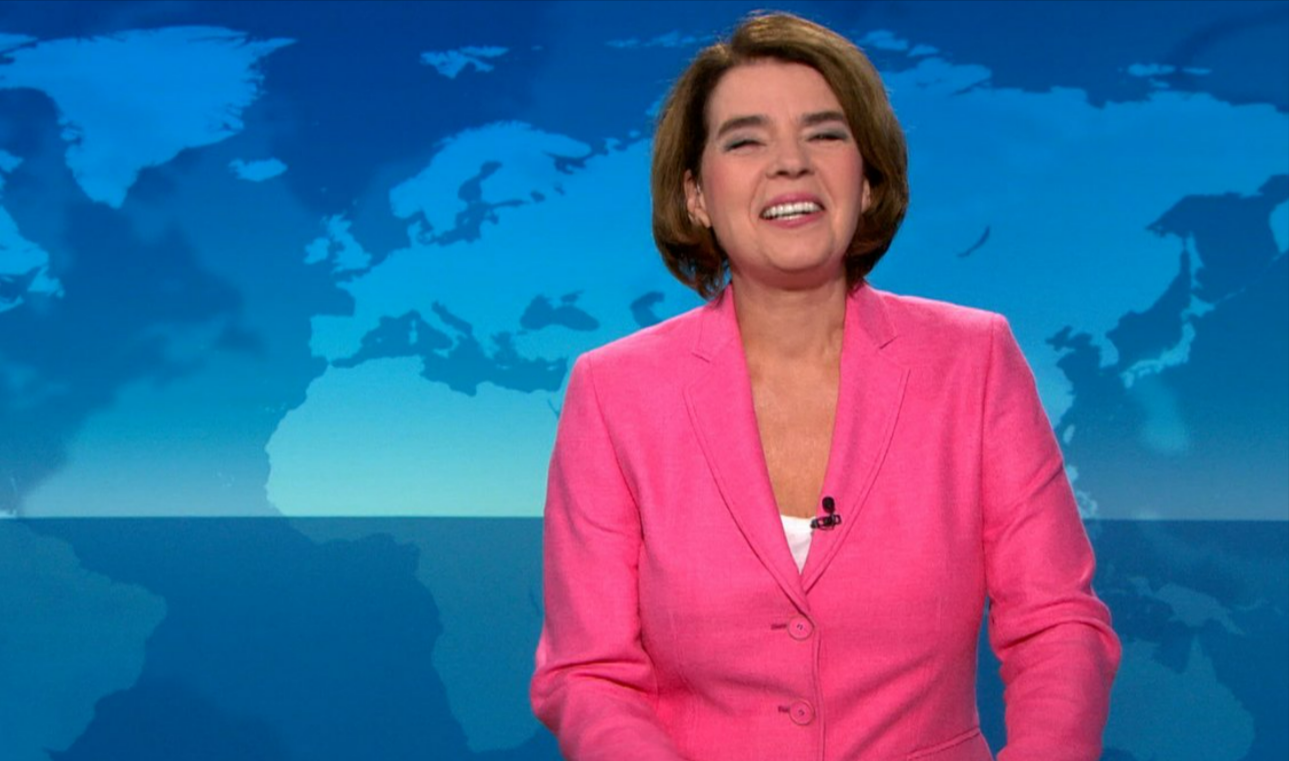 Peinliche Panne live bei der Tagesschau - Moderatorin Susanne Daubner erleidet Lachanfall!